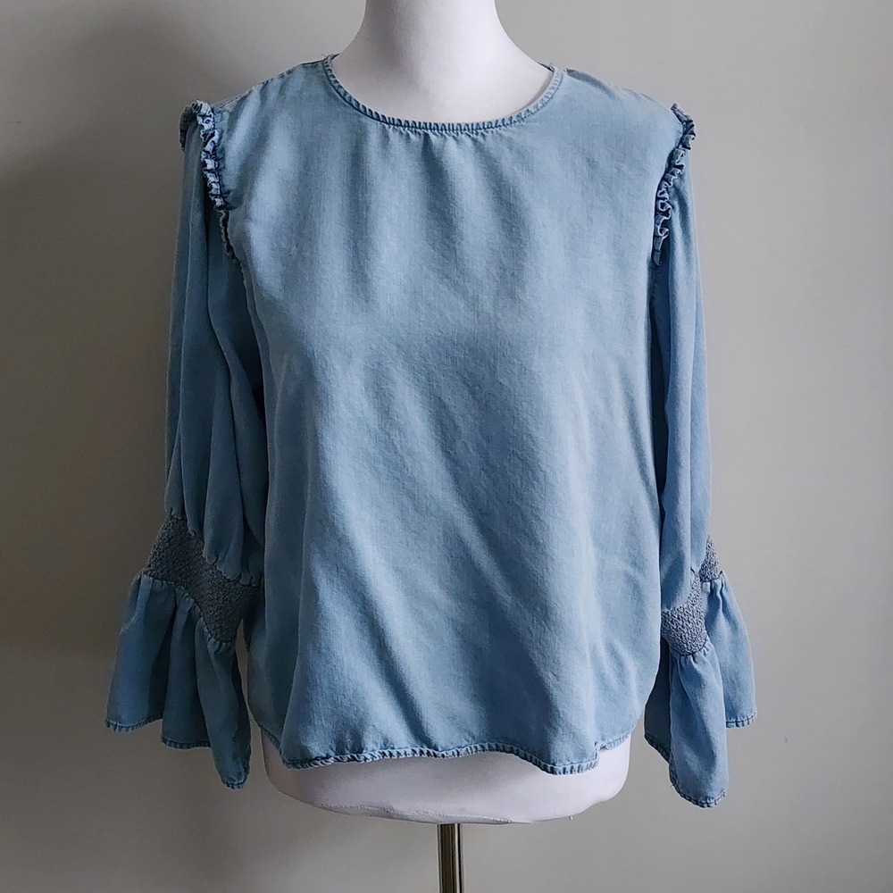 Zara Chambray Blouse Womens Large Blue Ruffle Smocked Bell Sleeve Cottagecore